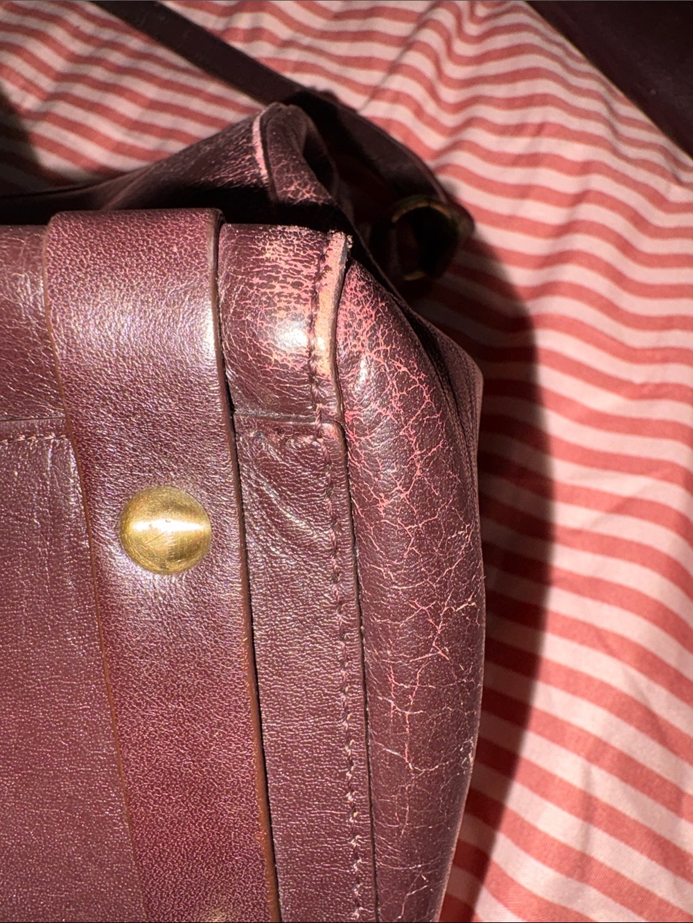 Vintage Etienne Aigner Dark Brown Leather Shoulder Bag with Matching Wallet - Picture 6 of 10